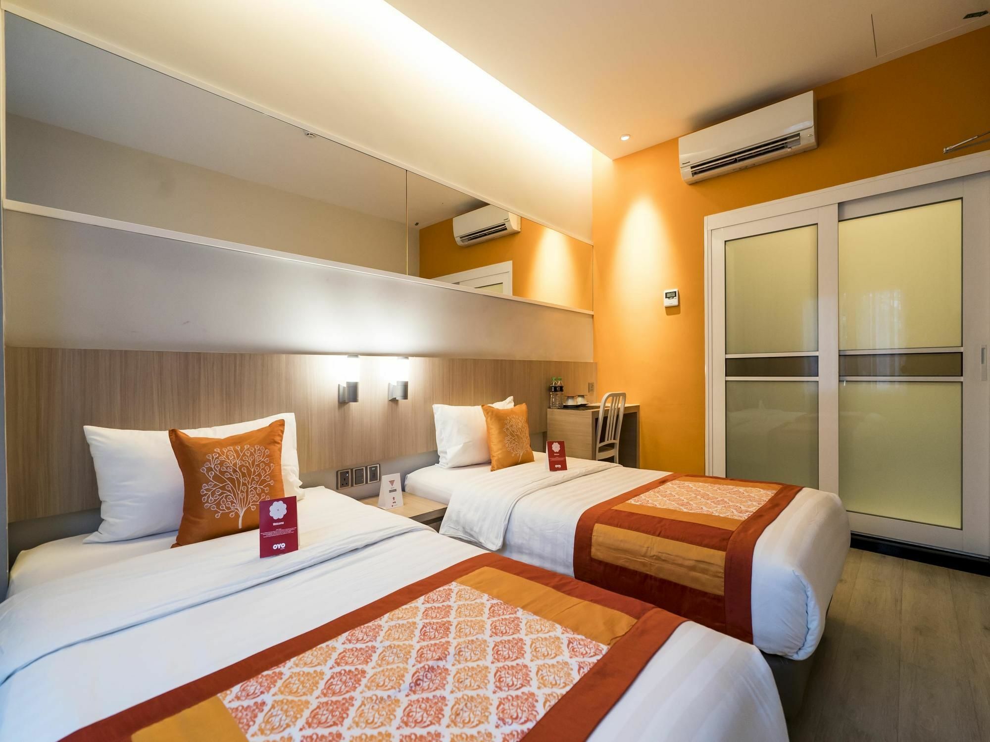 Oyo 279 Orange Premier Hotel Kuala Lumpur Extérieur photo